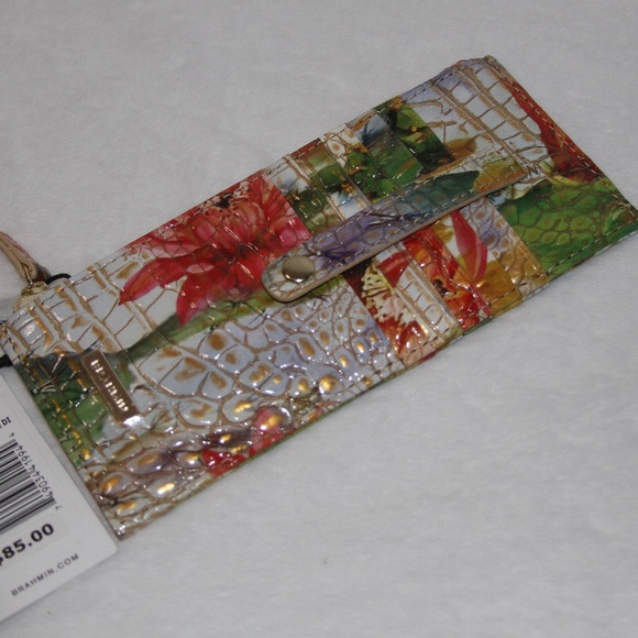 NWT BRAHMIN Credit Card Wallet Floral Succulent Bloom Leather - Picture 1 of 3